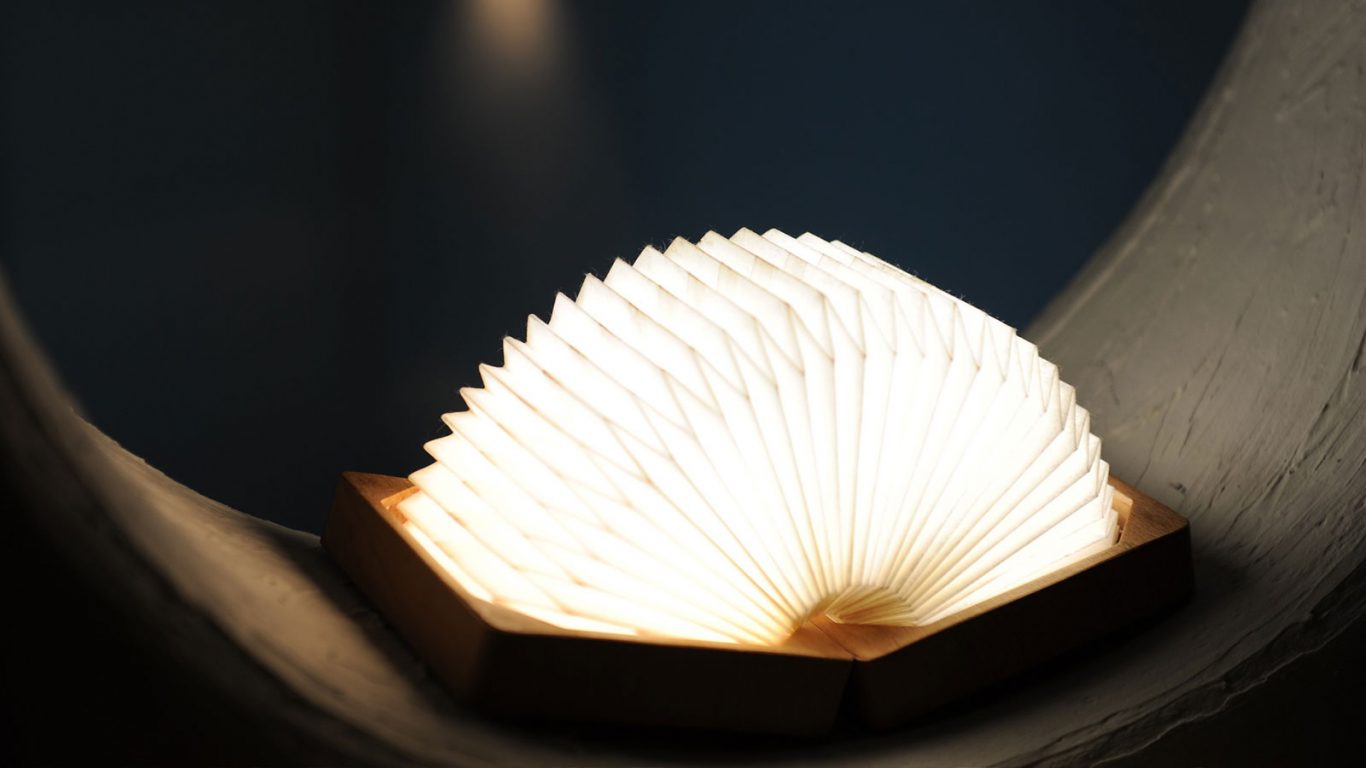 Orilamp Smart origami lamp that brings back childhood memories 10