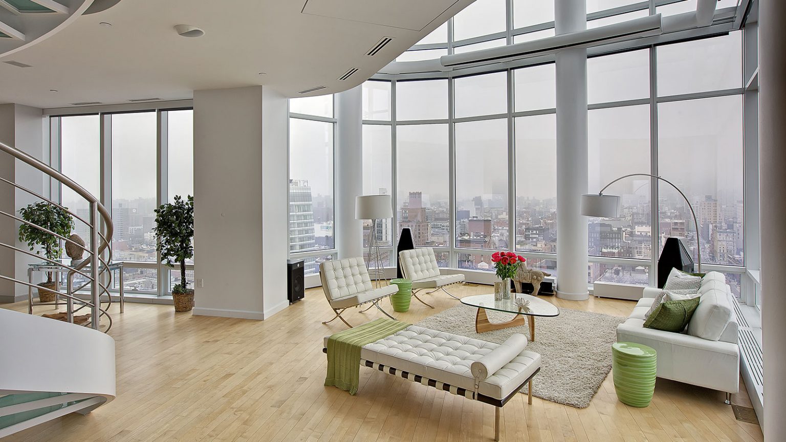 Modern Manhattan Duplex Penthouse With Stunning Views And Feng Shui ...