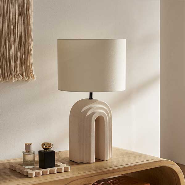 Blanc Arched Table Lamp