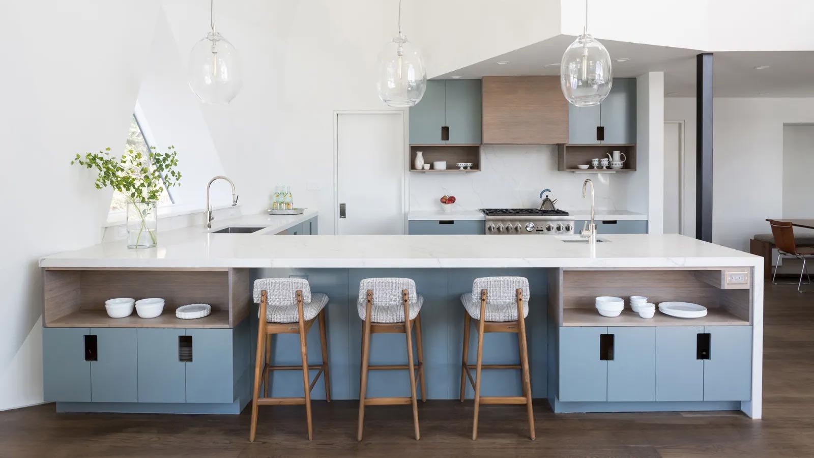 https://www.10stunninghomes.com/wp-content/uploads/kitchen-light-blue-cabinets-inspiration.jpg