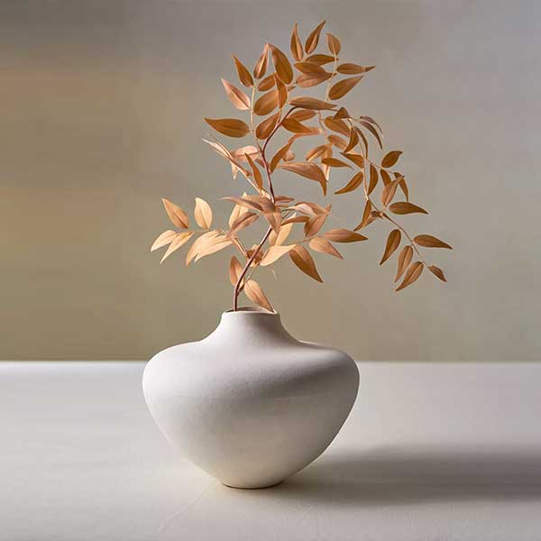 Organic Ceramic Vase, Short Neutral