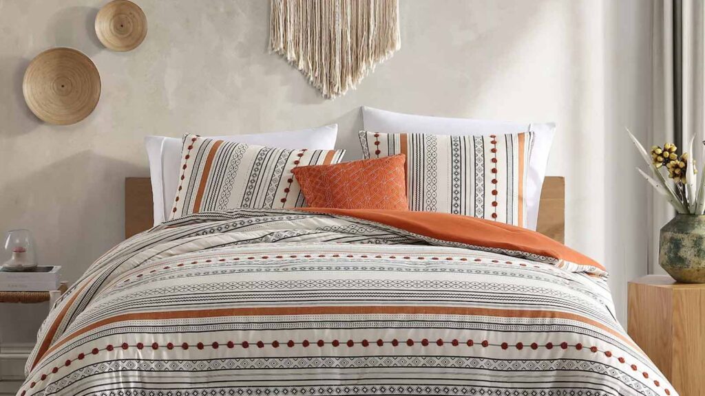 15 Modern Comforter Sets To Give Your Bedroom A Fresh New Look | 10 ...